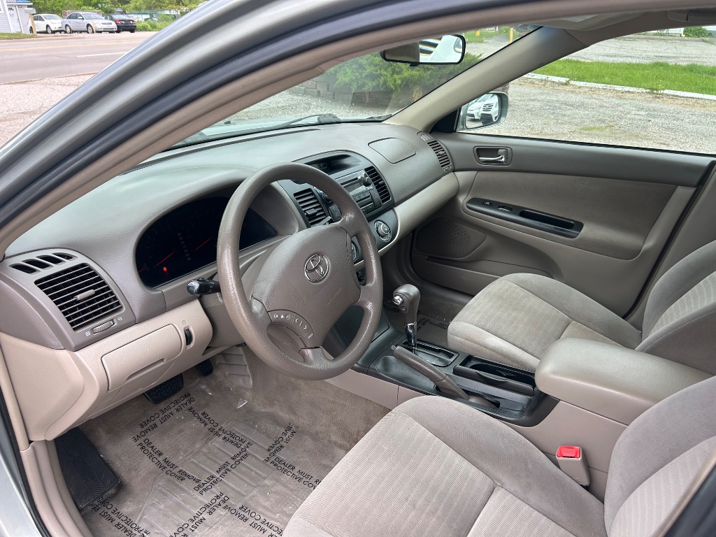 2005 Toyota Camry Standard photo