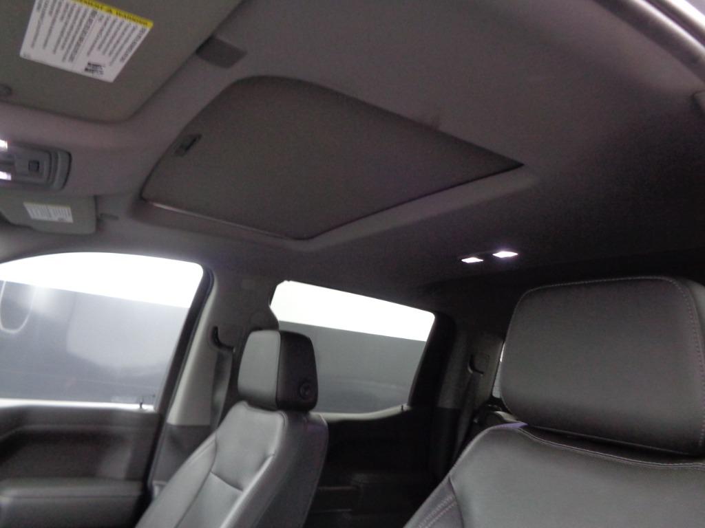 2019 GMC Sierra 1500 SLT photo