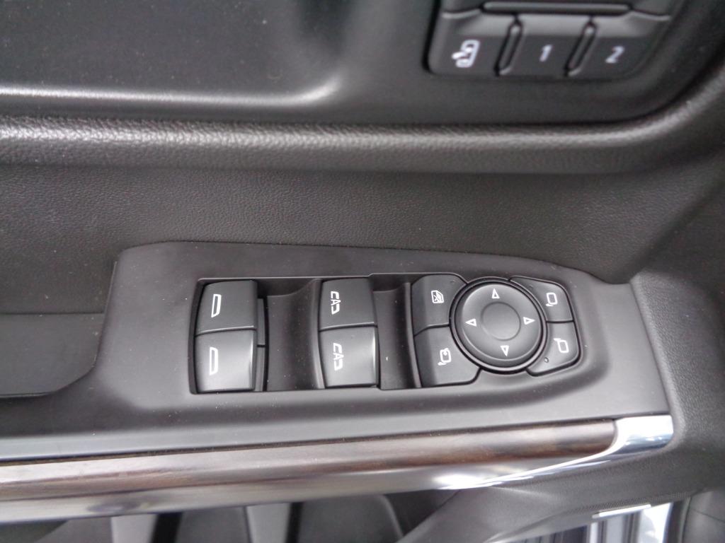 2019 GMC Sierra 1500 SLT photo