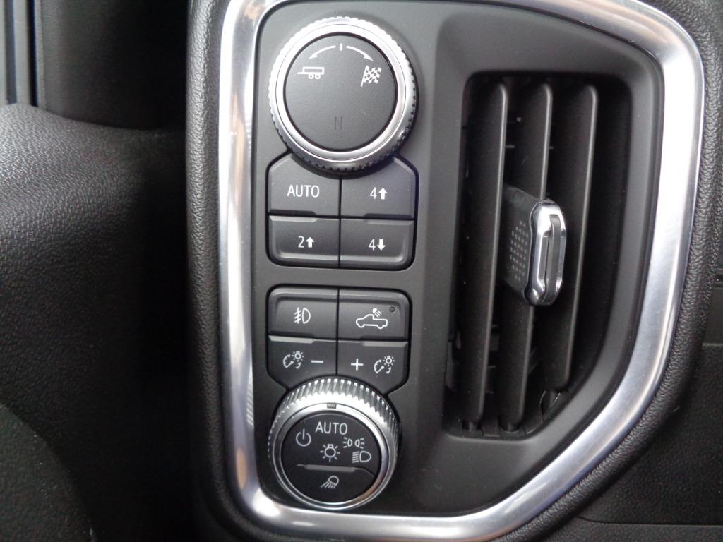 2019 GMC Sierra 1500 SLT photo