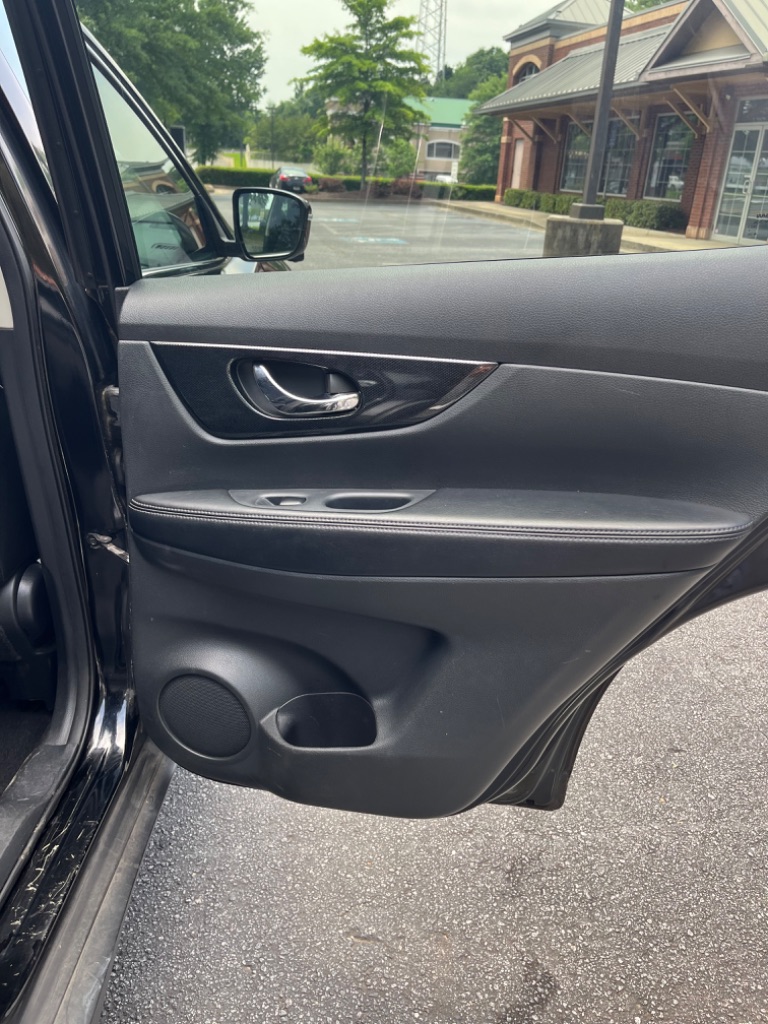 2015 Nissan Rogue SL photo