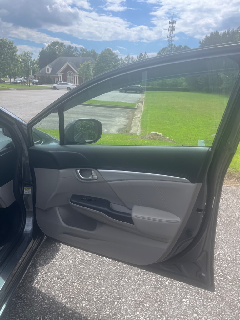 2013 Honda Civic Hybrid w/Leather photo
