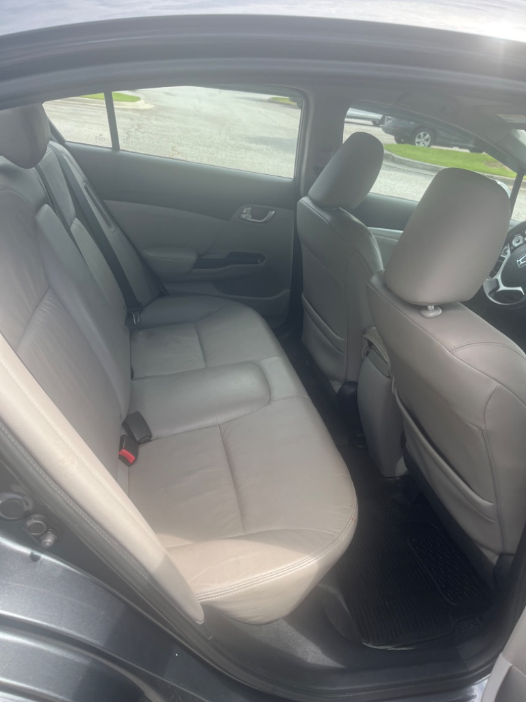 2013 Honda Civic Hybrid w/Leather photo