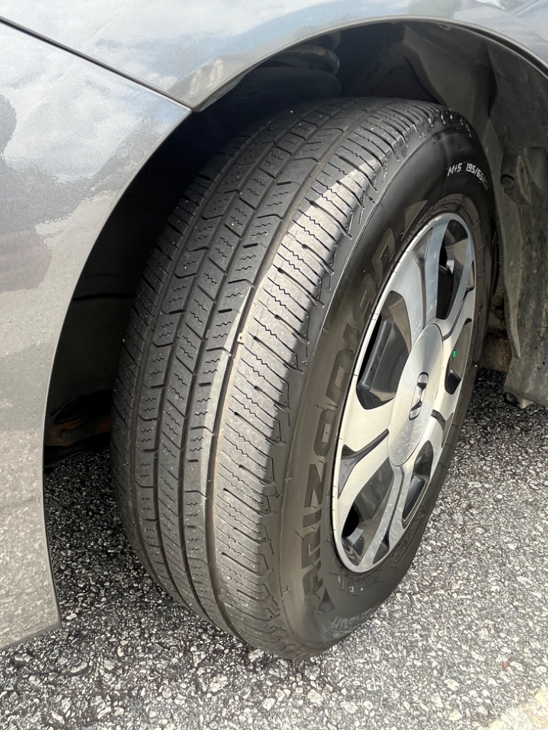 2013 Honda Civic Hybrid w/Leather photo