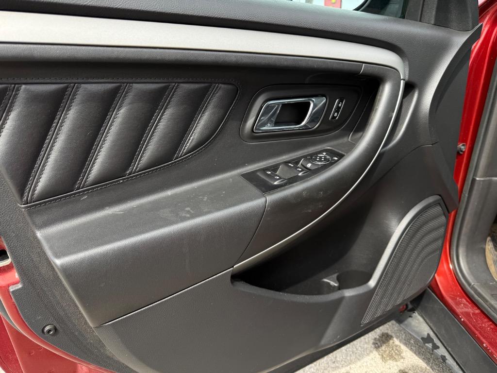 2014 Ford Taurus
