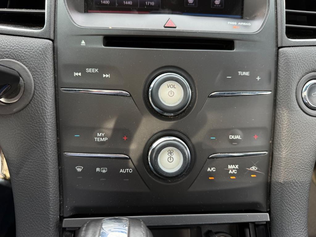2014 Ford Taurus