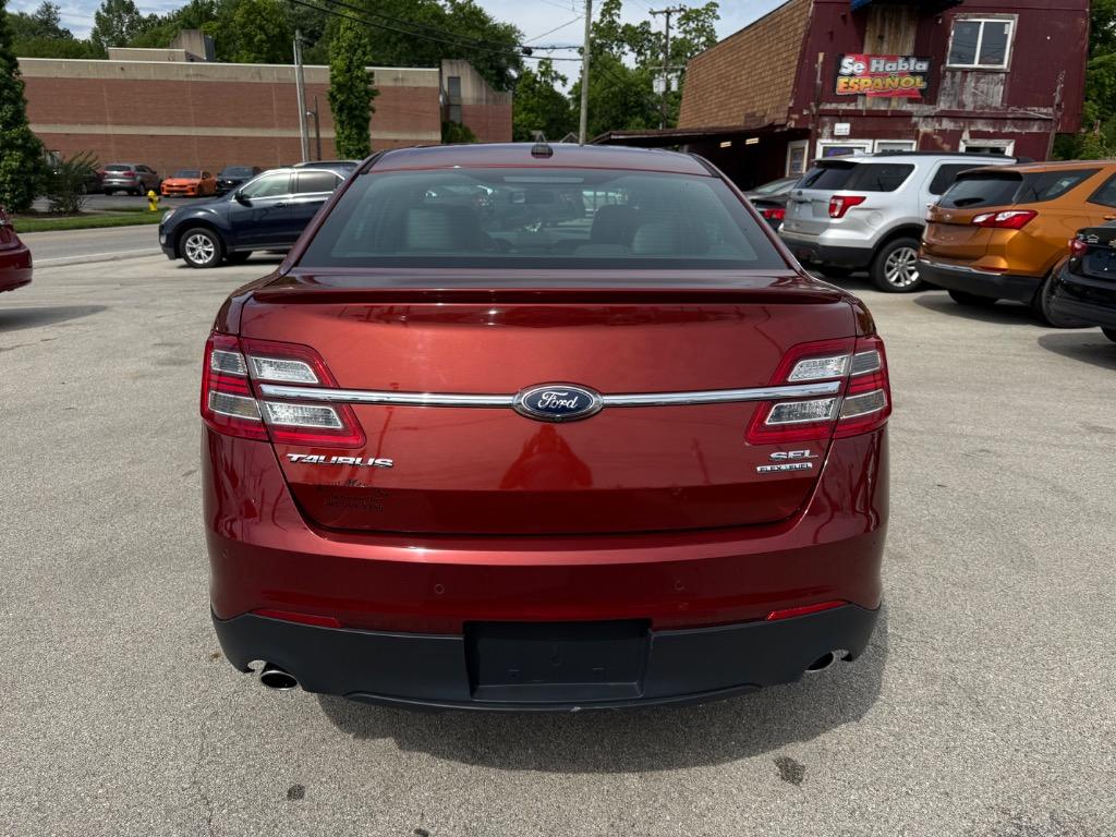2014 Ford Taurus