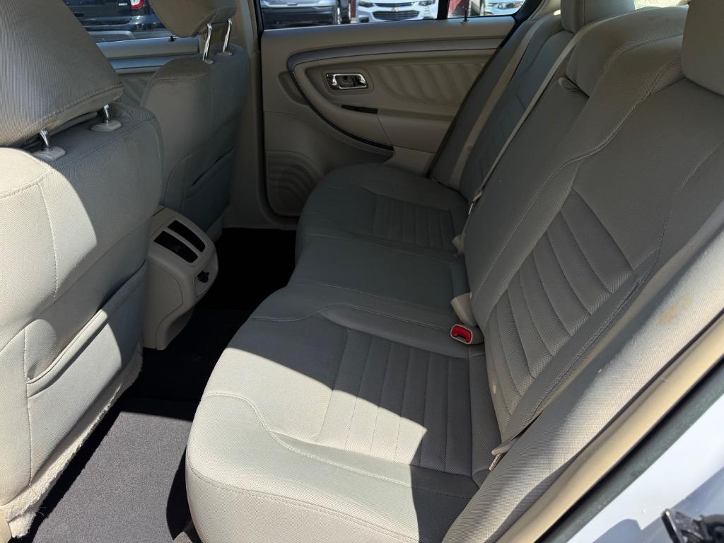 2016 Ford Taurus