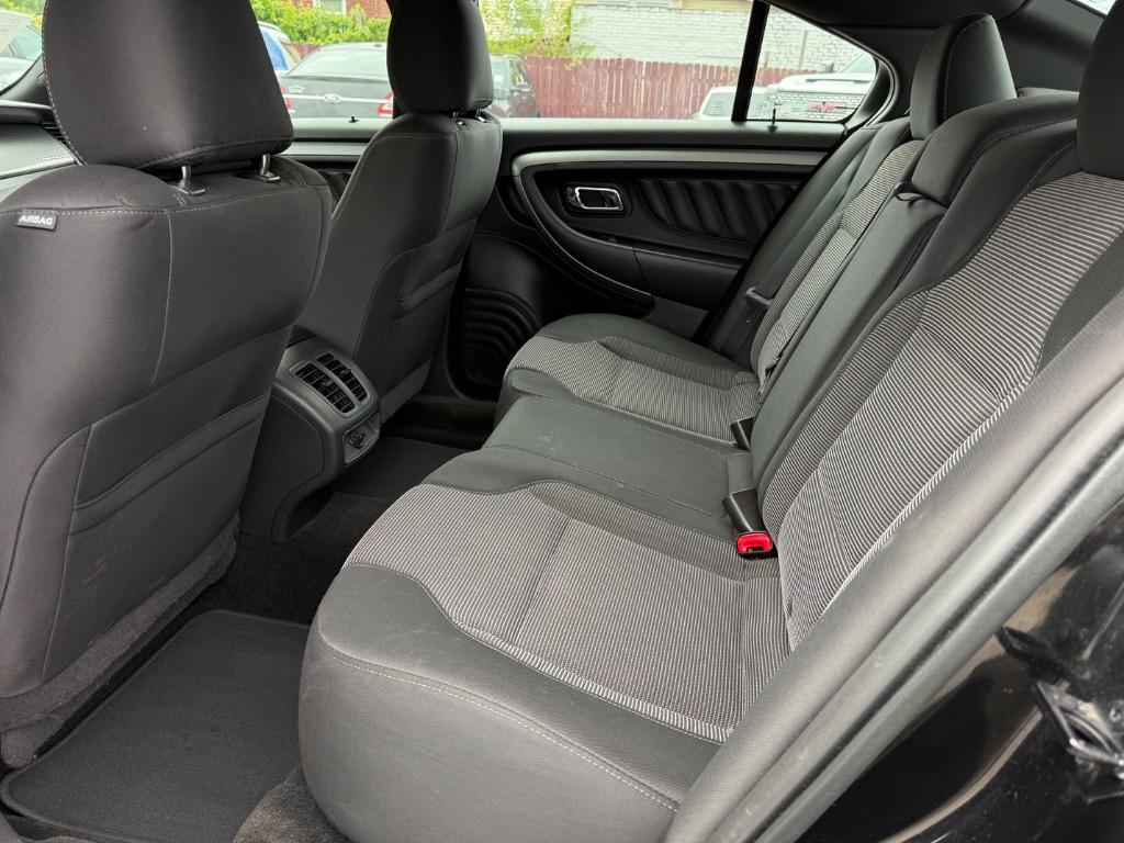 2015 Ford Taurus