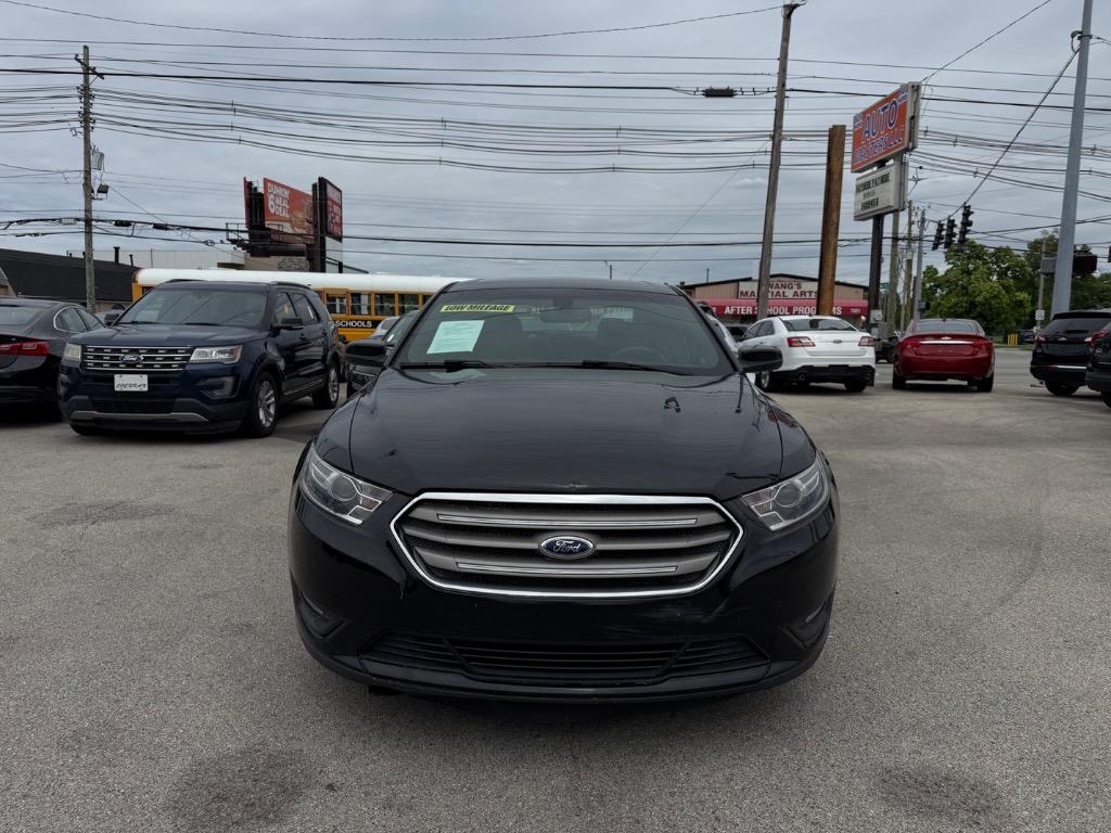 2015 Ford Taurus