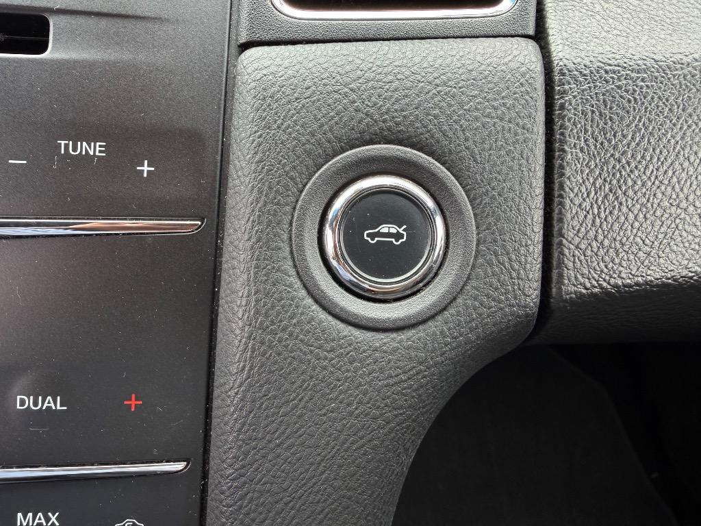 2015 Ford Taurus