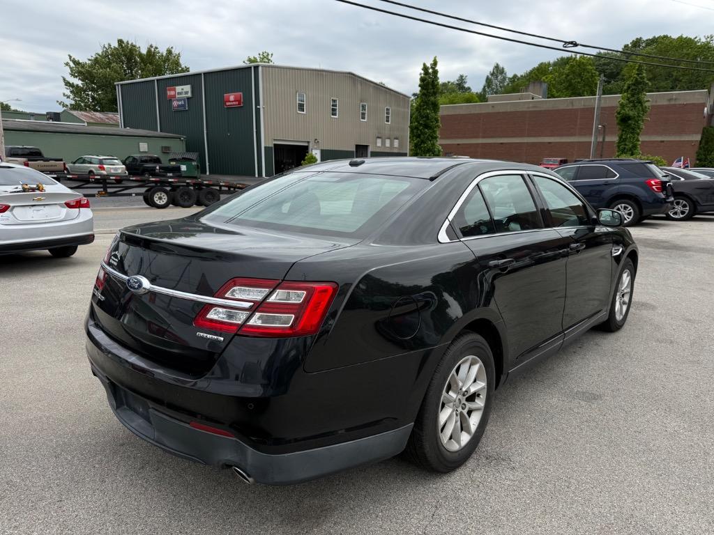 2015 Ford Taurus