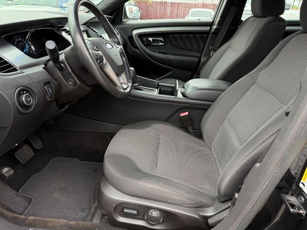 2015 Ford Taurus