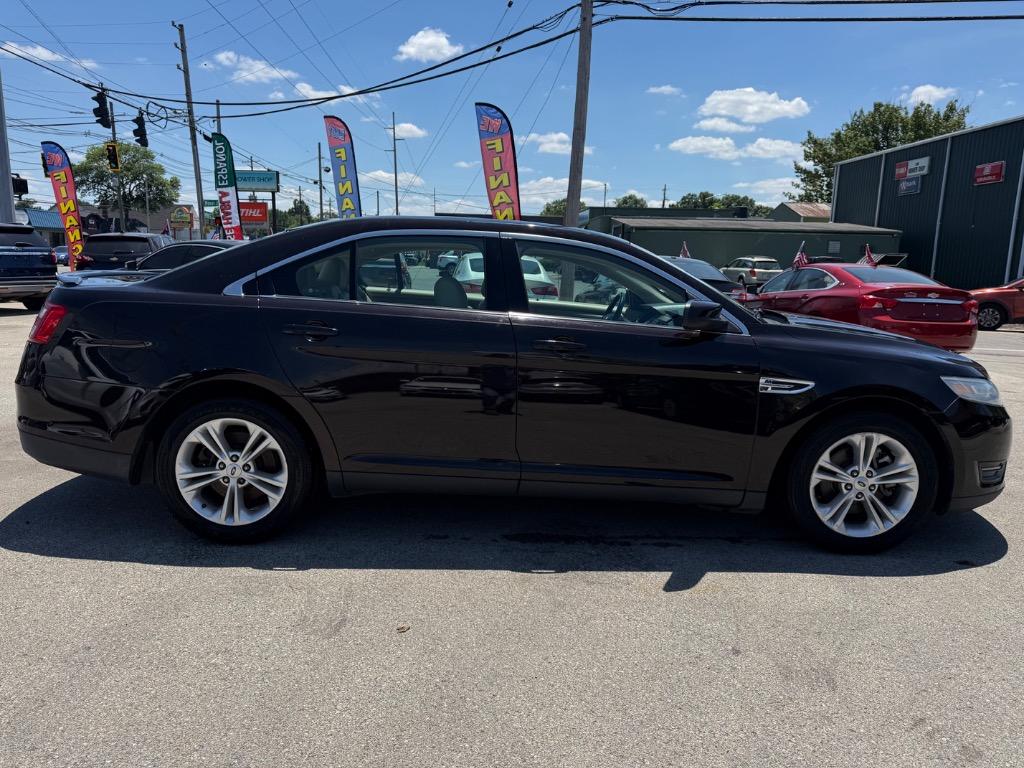 2014 Ford Taurus