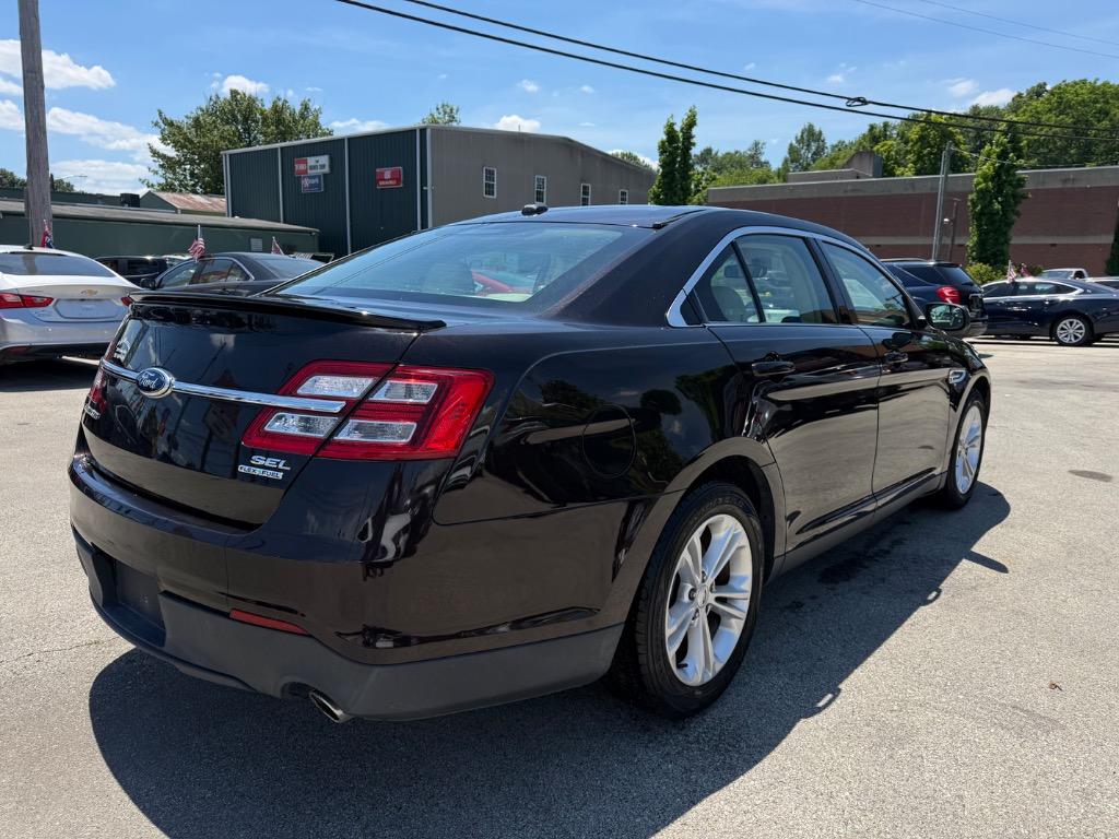 2014 Ford Taurus