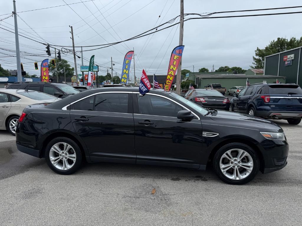 2015 Ford Taurus