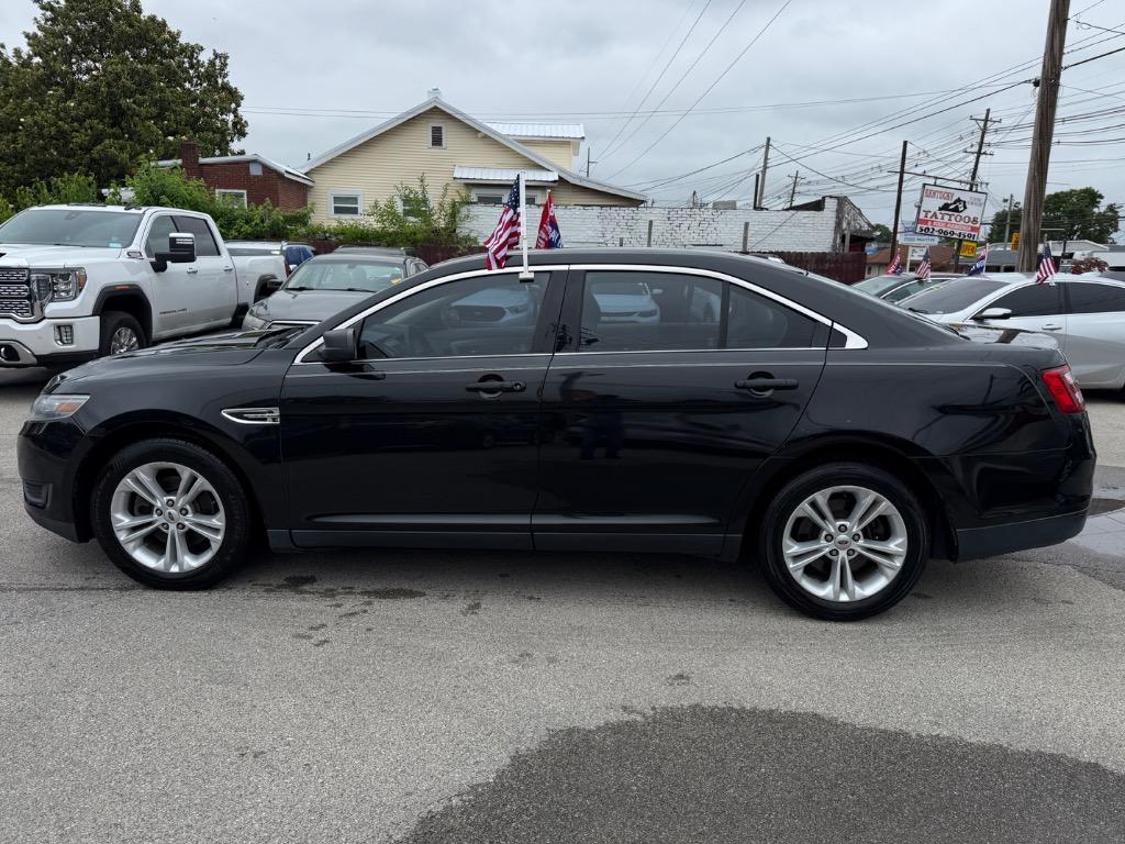 2015 Ford Taurus