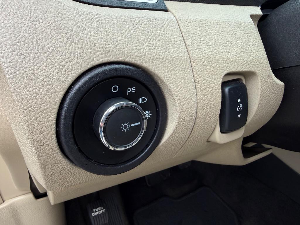 2015 Ford Taurus
