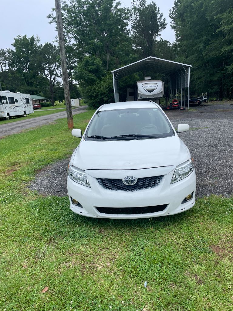 2009 Toyota Corolla LE photo
