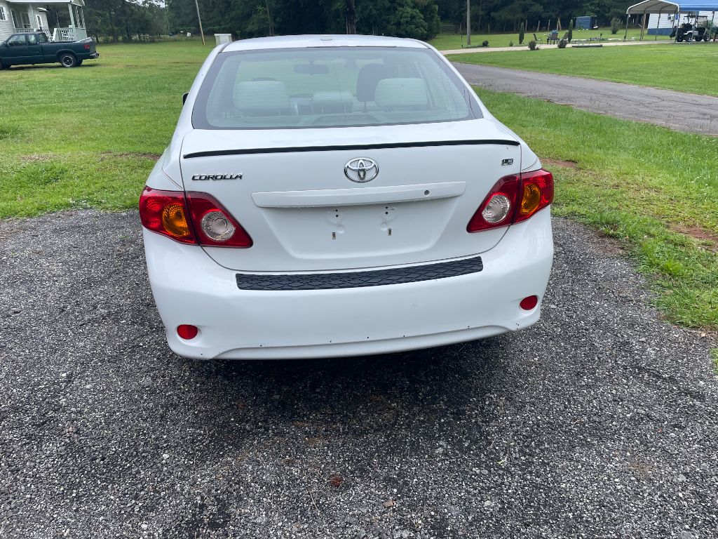 2009 Toyota Corolla LE photo
