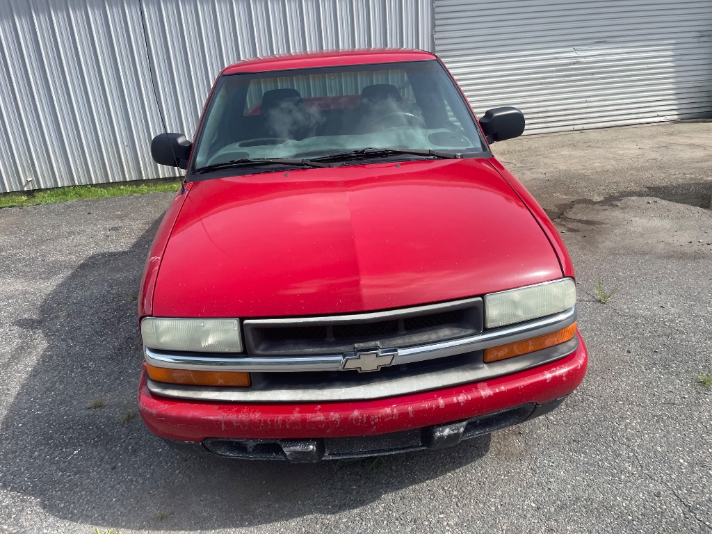 2003 Chevrolet S-10 Pickup