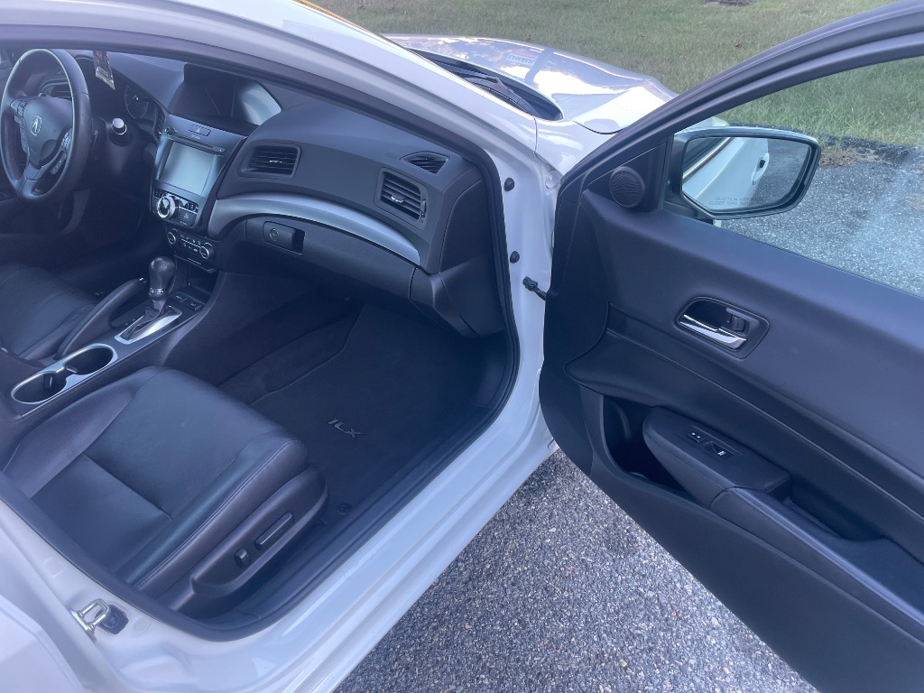 2016 Acura ILX - $11,000
