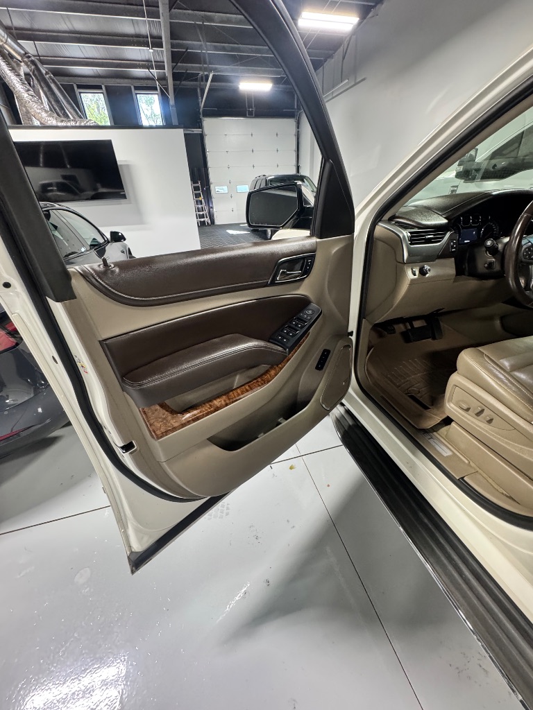 2015 Chevrolet Suburban LTZ 1500 photo