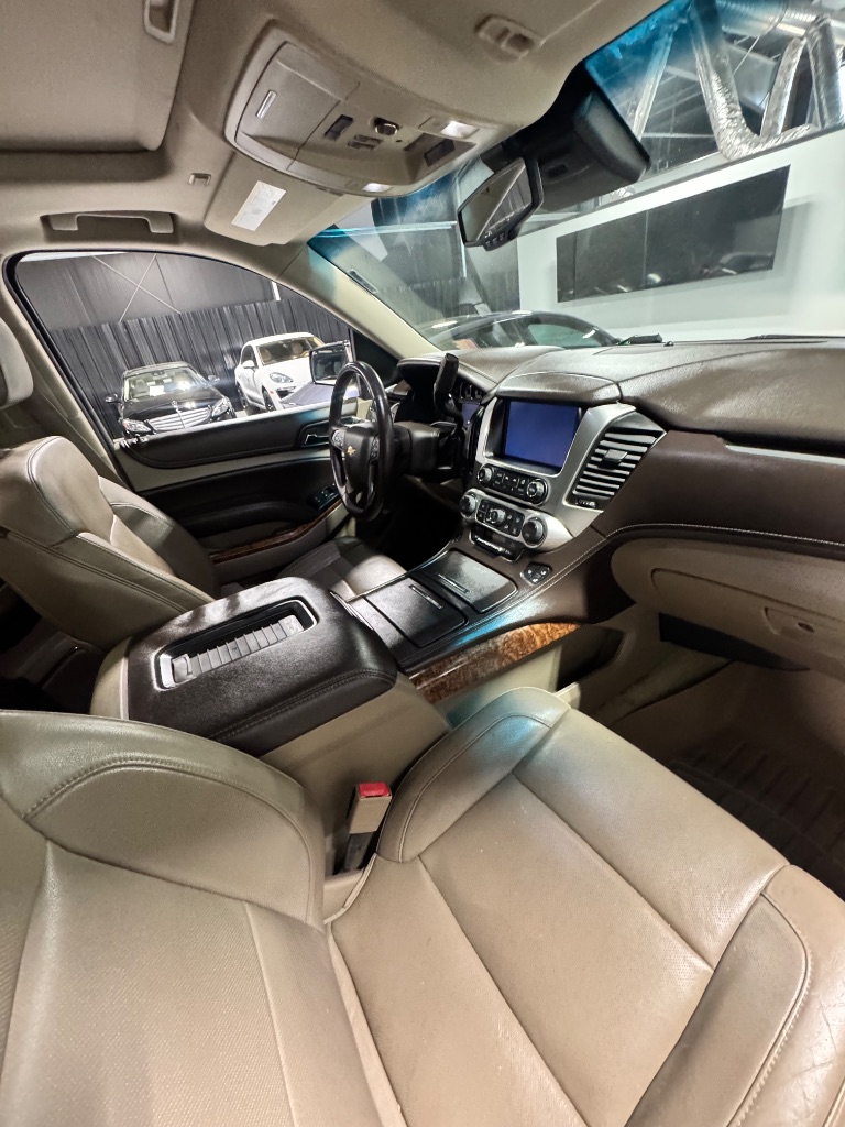 2015 Chevrolet Suburban LTZ 1500 photo