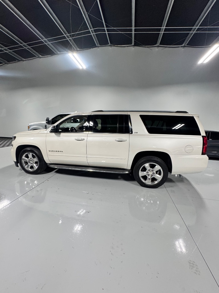 2015 Chevrolet Suburban LTZ 1500 photo