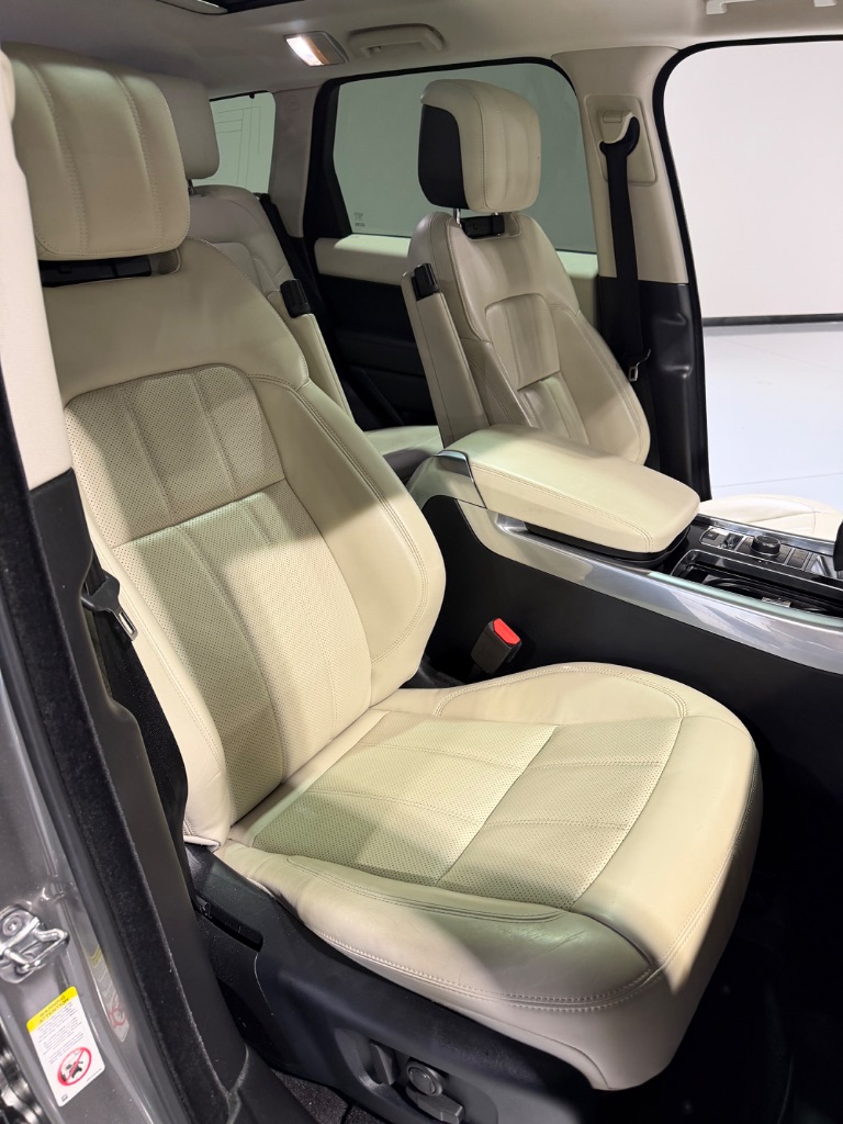 2019 Land Rover Range Rover Sport - $24,900