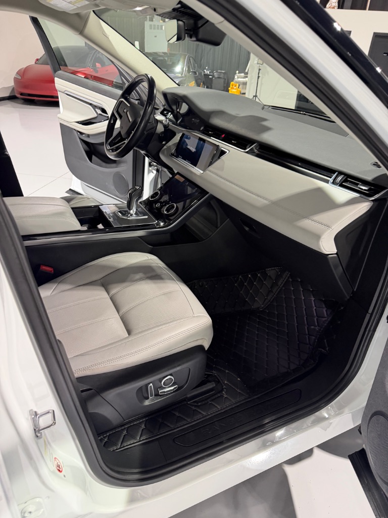 2022 Land Rover Range Rover Evoque - $27,400