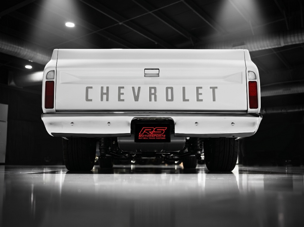 1968 Chevrolet Classic - $139,900