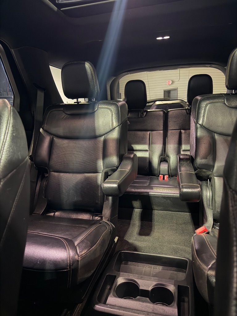 2021 Ford Explorer - $29,900