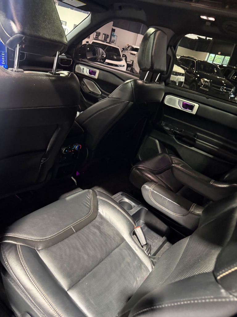 2021 Ford Explorer - $29,900