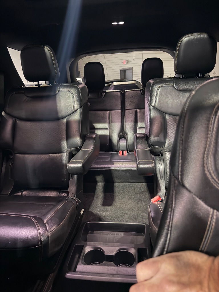 2021 Ford Explorer - $29,900