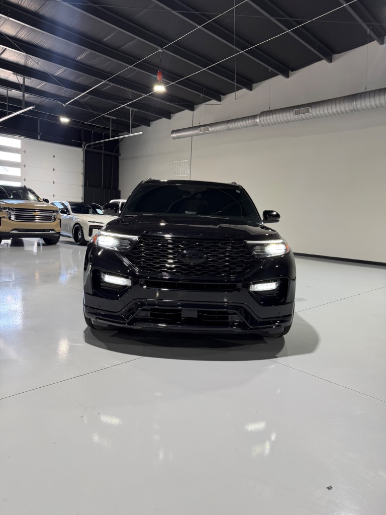 2021 Ford Explorer - $29,900