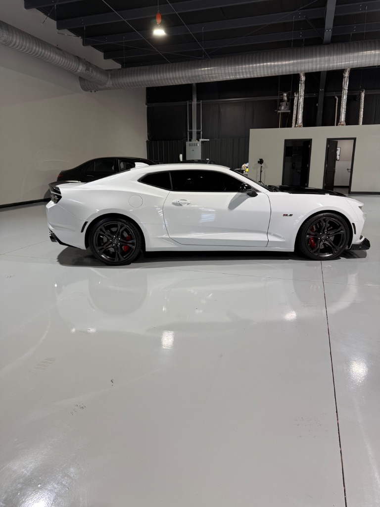 2023 Chevrolet Camaro - $46,900