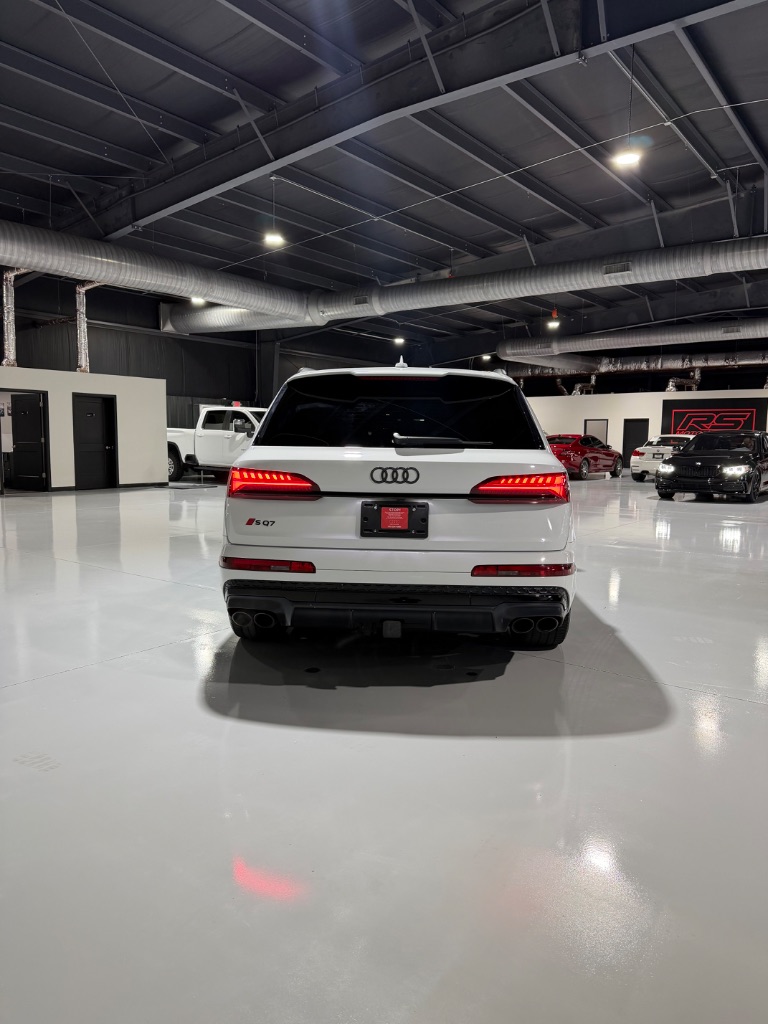 2025 Audi Q7 - $64,900