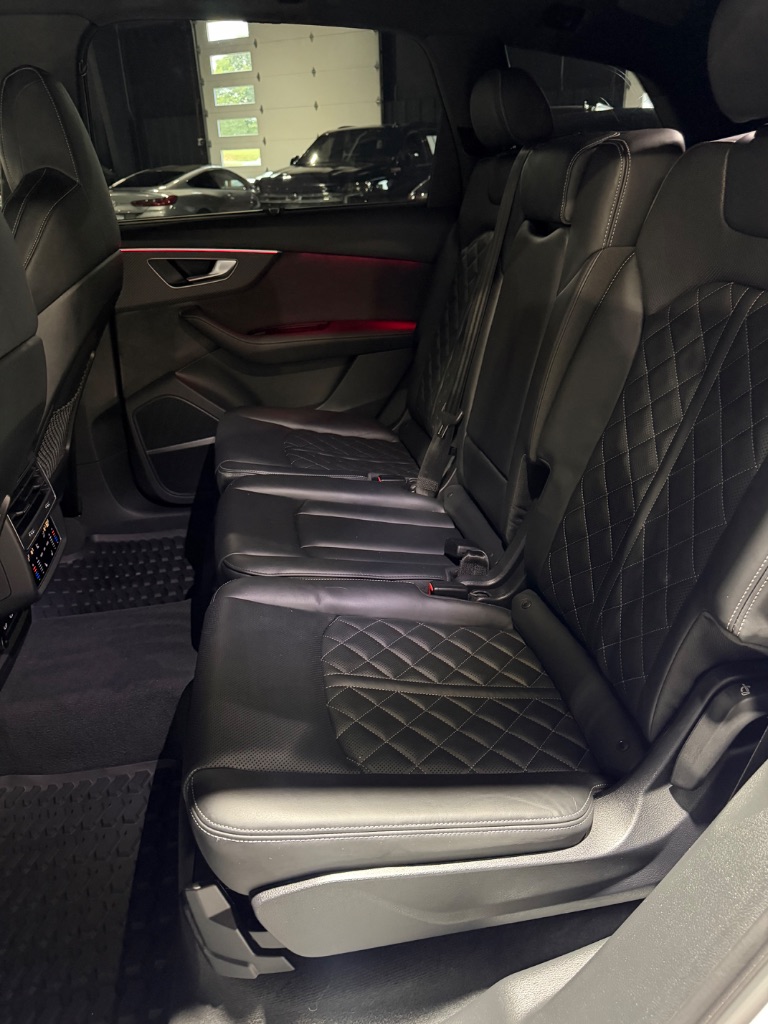 2025 Audi Q7 - $64,900