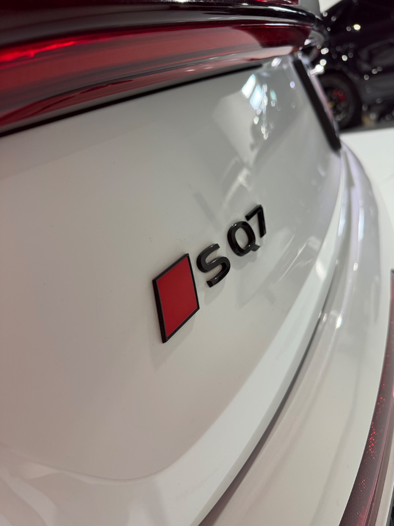 2025 Audi Q7 - $64,900