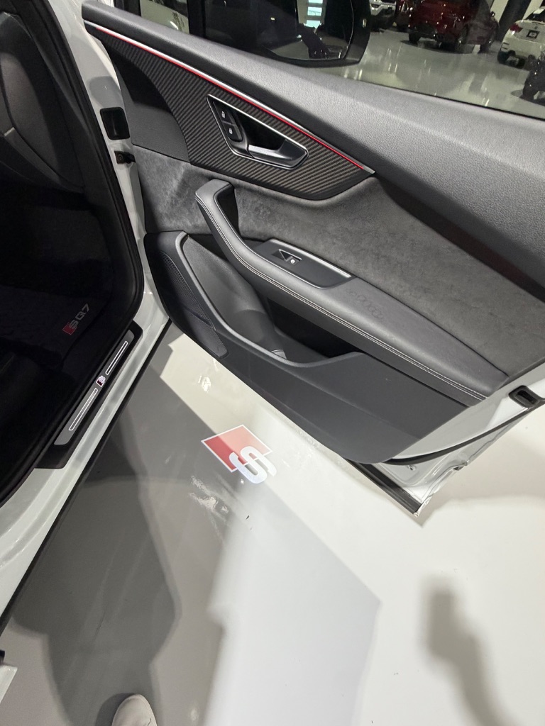 2025 Audi Q7 - $64,900