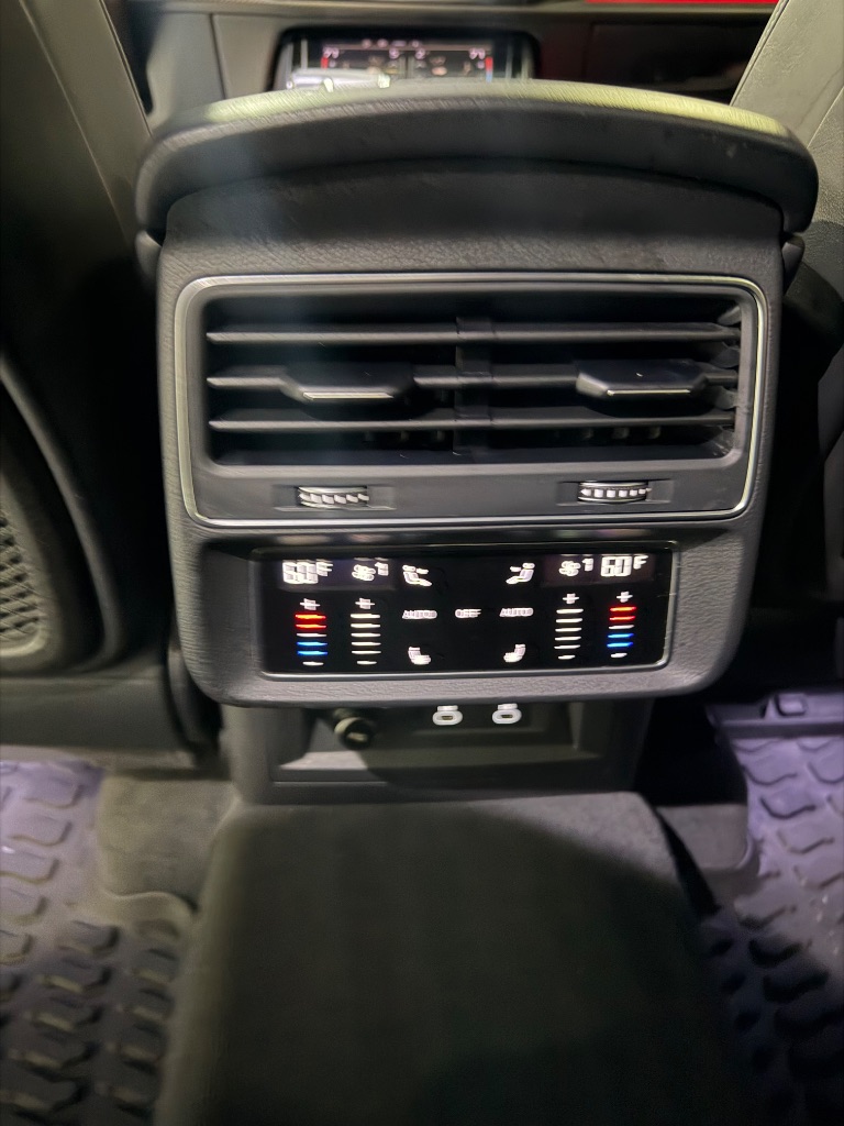 2025 Audi Q7 - $64,900