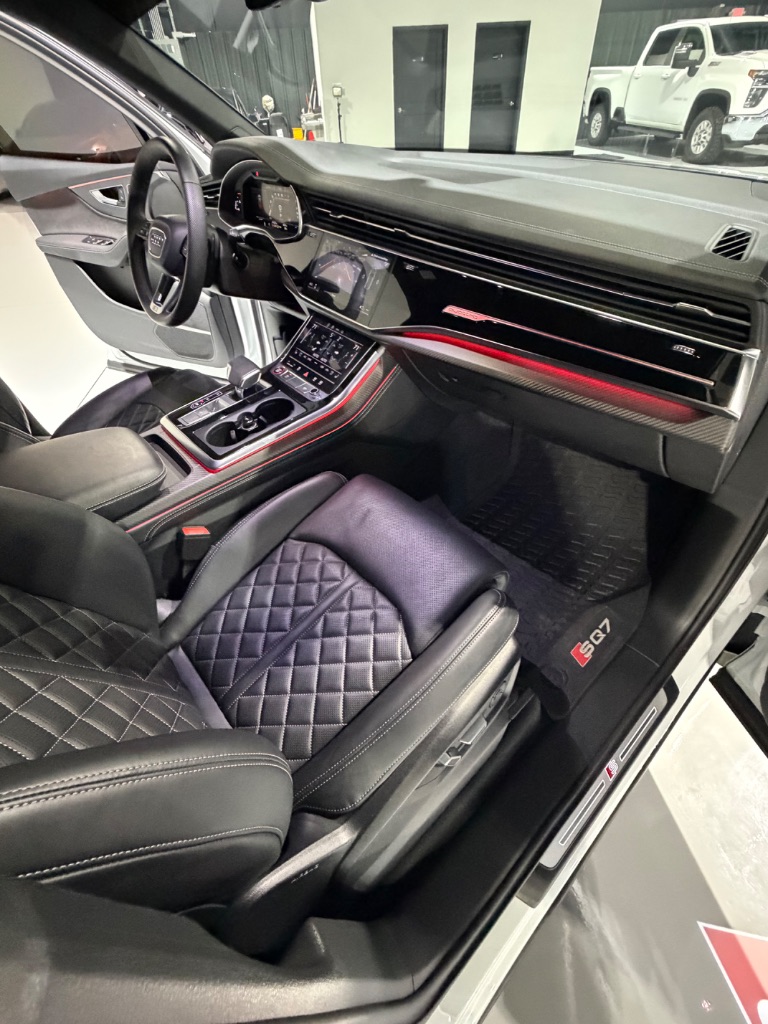 2025 Audi Q7 - $64,900