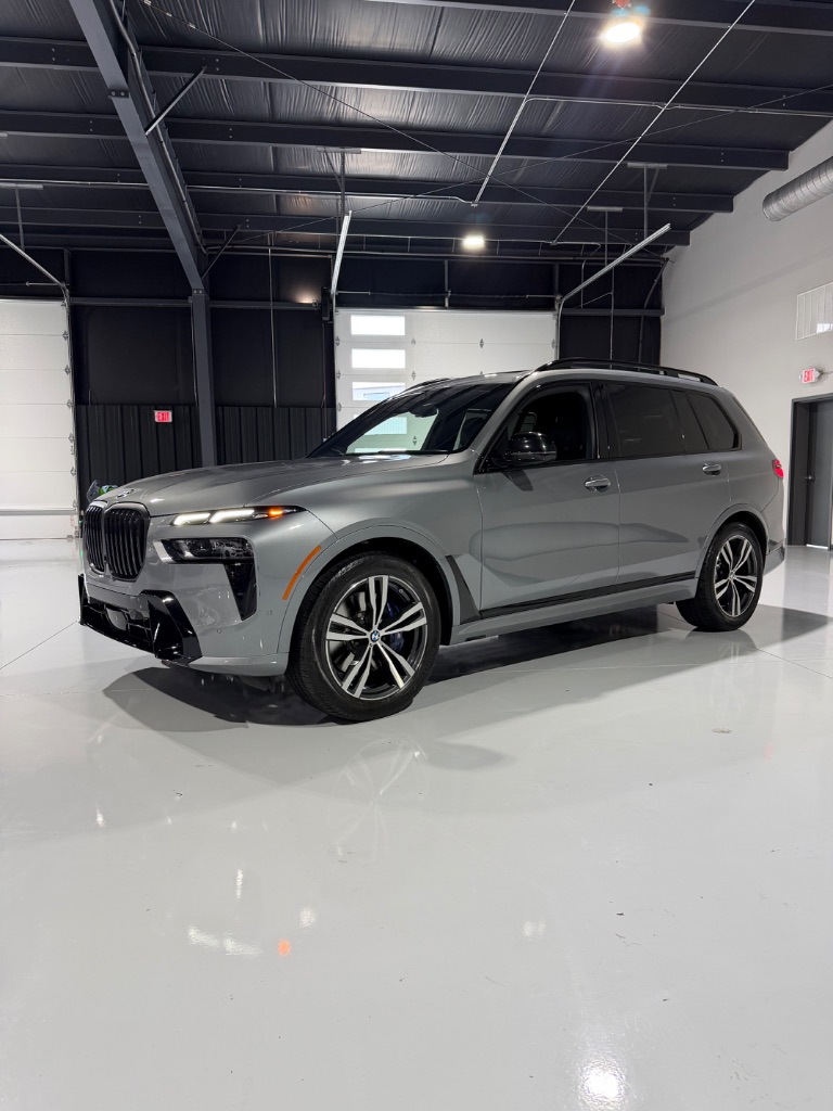 2023 BMW X7 - $56,900