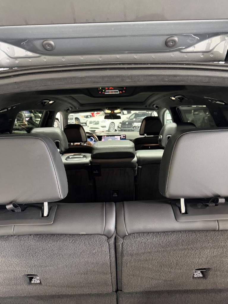 2023 BMW X7 - $56,900