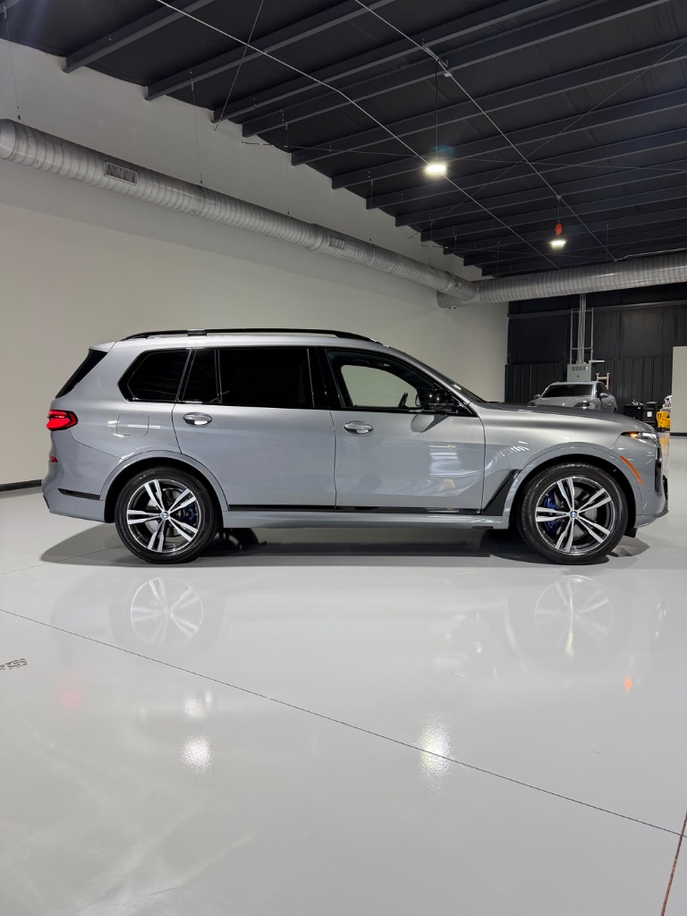 2023 BMW X7 - $56,900