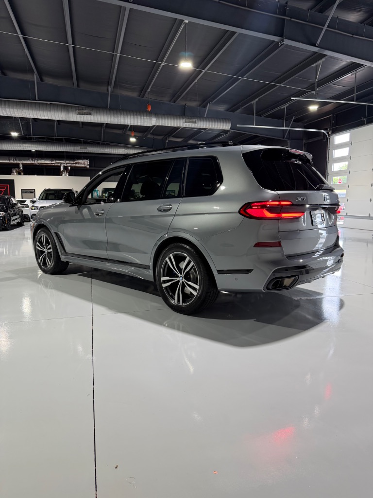 2023 BMW X7 - $56,900