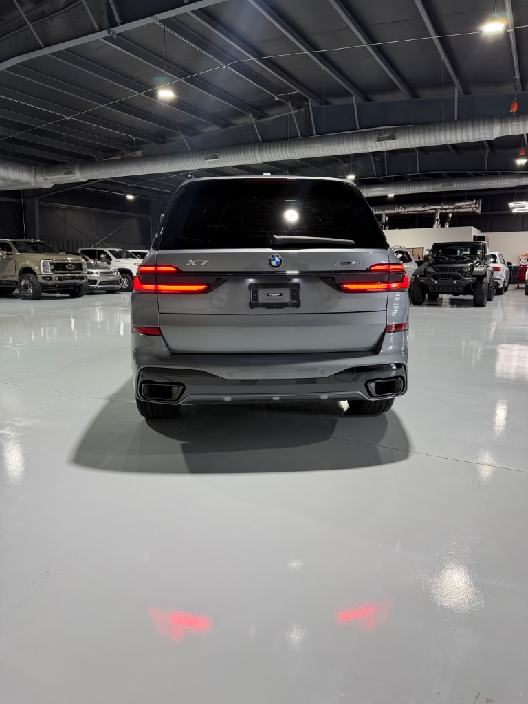 2023 BMW X7 - $56,900