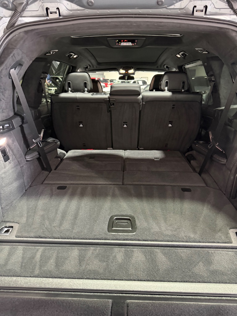 2023 BMW X7 - $56,900