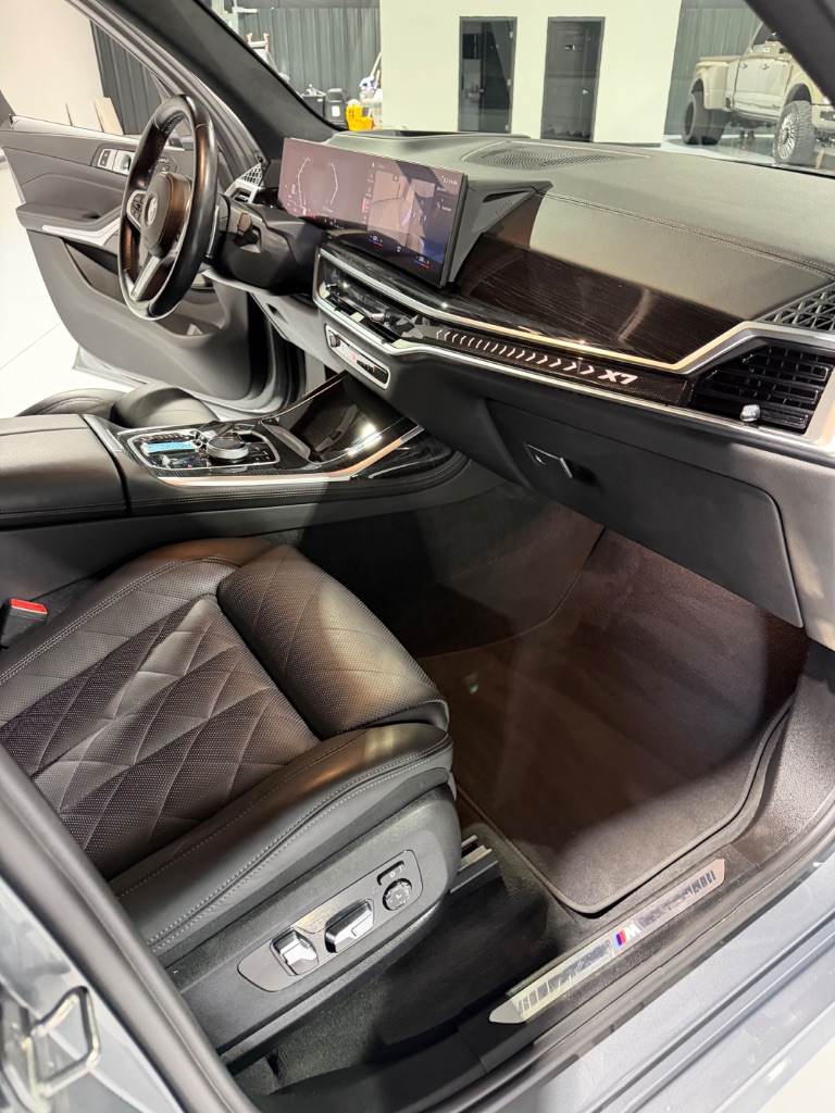 2023 BMW X7 - $56,900